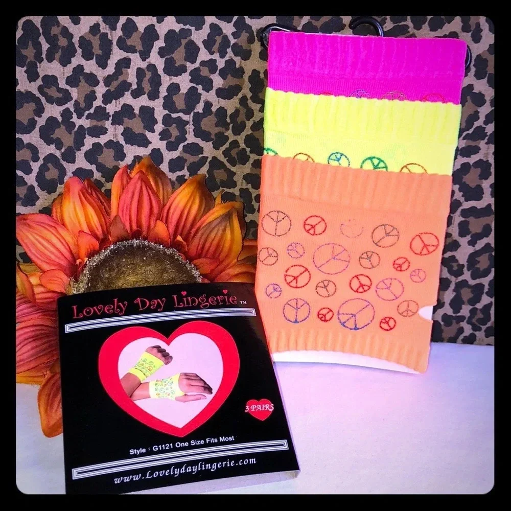 🌻5/$25🌻Lovely Day Lingerie Fingerless Gloves